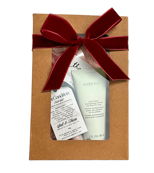 Valentine’s Day Spa Gift Set Mint Bath Salts Cozy Socks Limited Edition - The General Store 540
